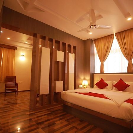 Sree Bharat Residency Hotel Alāndurai Екстериор снимка