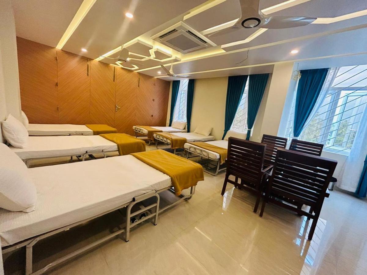 Sree Bharat Residency Hotel Alāndurai Екстериор снимка