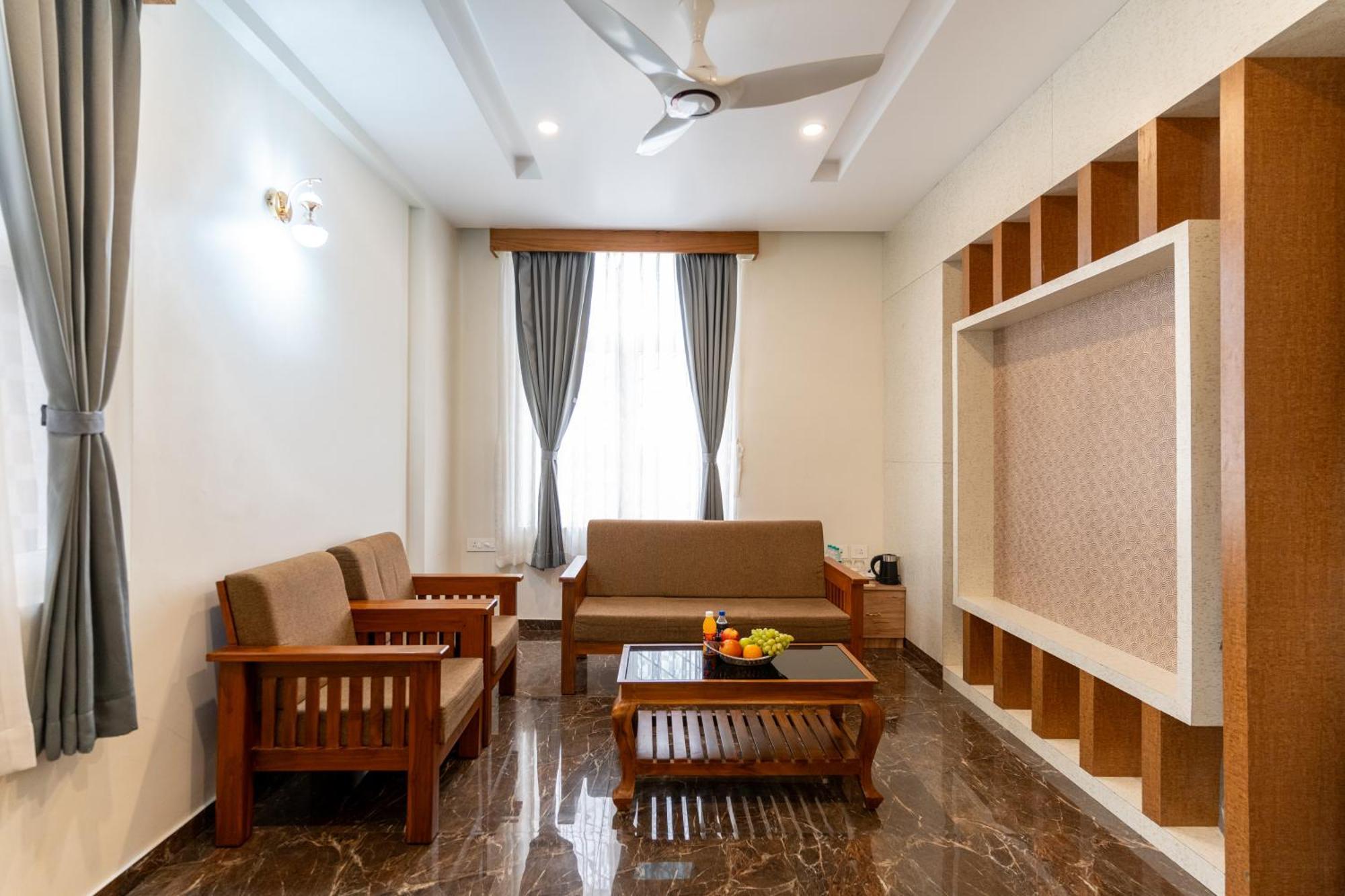 Sree Bharat Residency Hotel Alāndurai Екстериор снимка