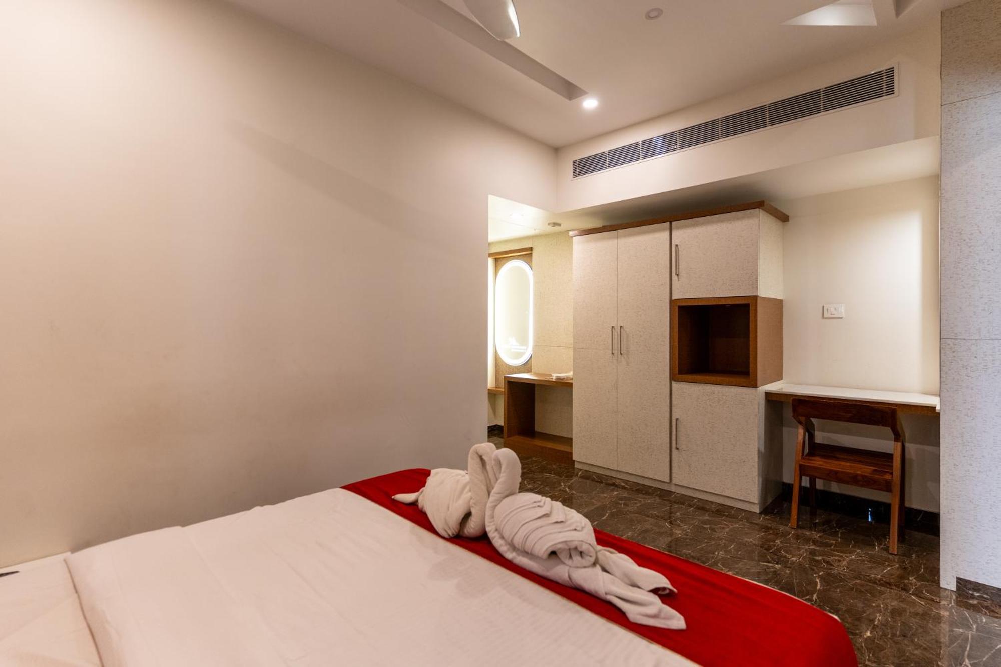 Sree Bharat Residency Hotel Alāndurai Екстериор снимка